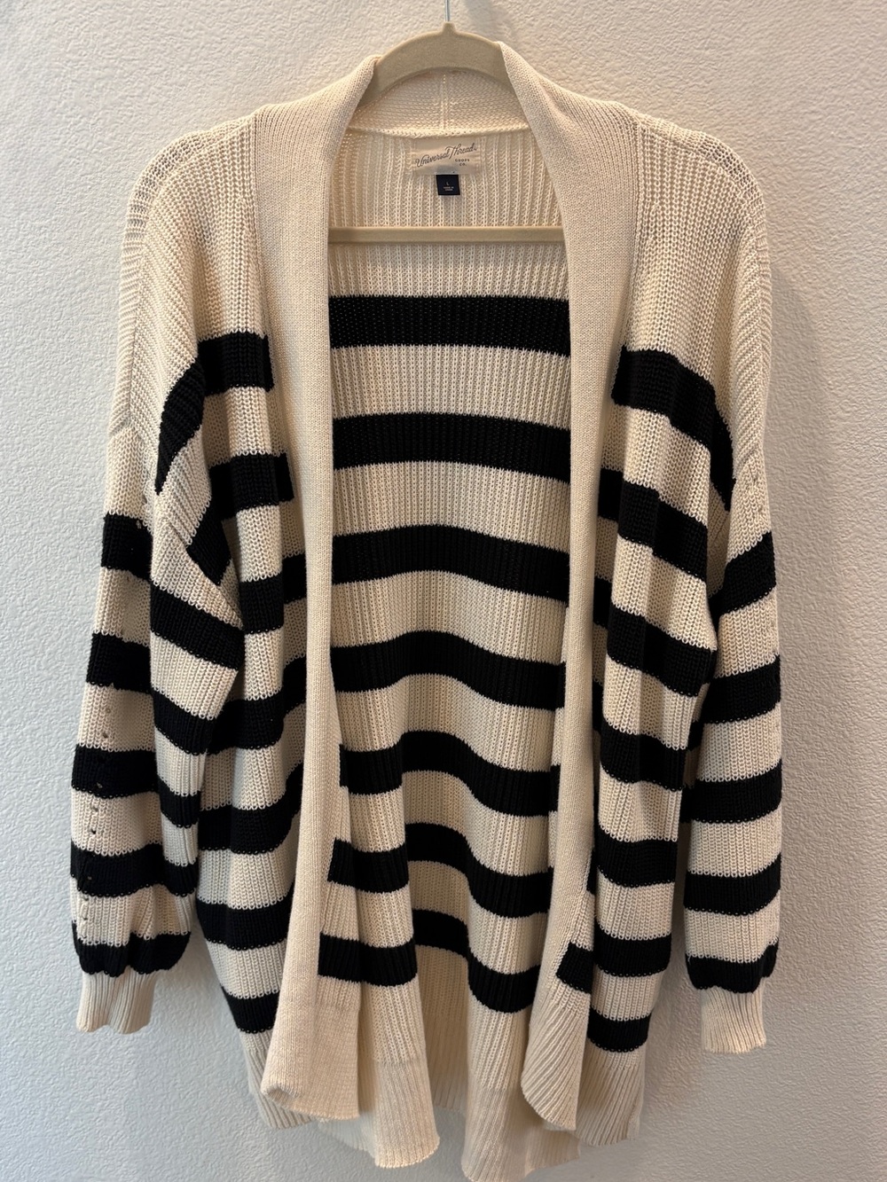 Universal Thread Comfy Striped Open-Front Pocketed Cardigan Black & Warm White L